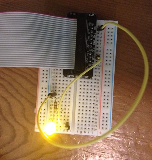 RPiHelloWorldBreadboard2.jpg